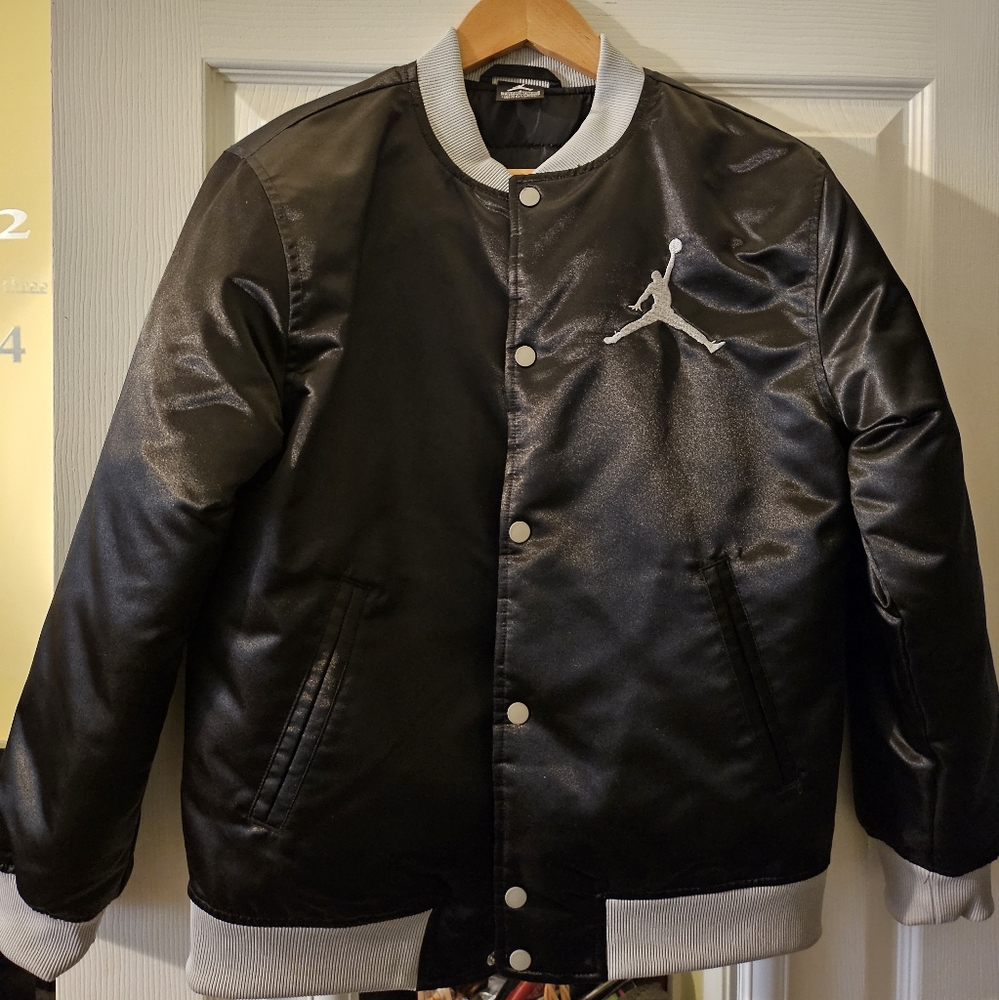Michael Jordan jacket boys LG Black/gray
